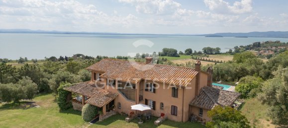 4 bedrooms House in Magione, Italy No. 288066 6