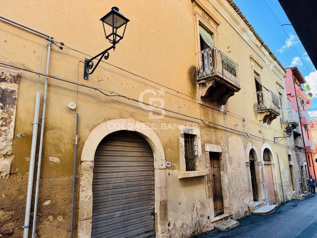 10-salle Maison à Comiso, Italy No. 170613