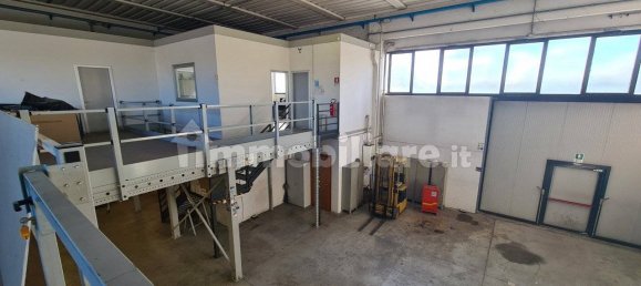 Склад с 5 комнатами в Риезе Пио X, Италия № 75716 28