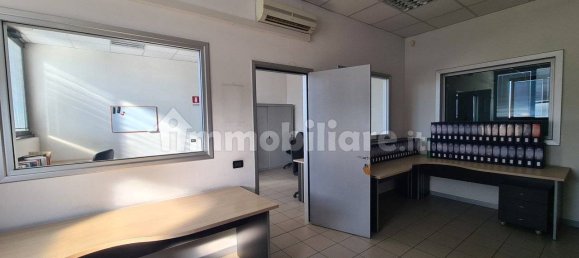 Склад с 5 комнатами в Риезе Пио X, Италия № 75716 34