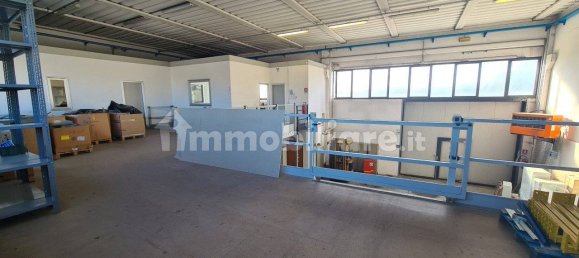 Склад с 5 комнатами в Риезе Пио X, Италия № 75716 24