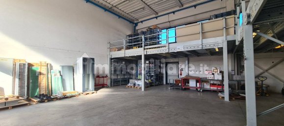 Склад с 5 комнатами в Риезе Пио X, Италия № 75716 10