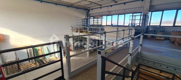 Склад с 5 комнатами в Риезе Пио X, Италия № 75716 23