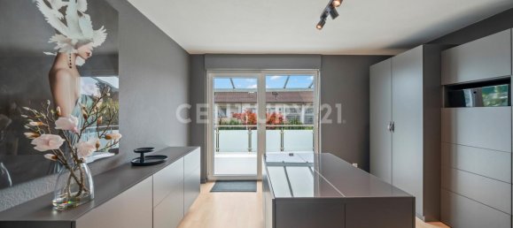 Adosado de 10 habitaciónes en Lorrach, Germany No. 345255 10