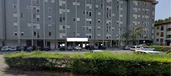 3-salle Appartement à Brescia, Italy No. 335566 8