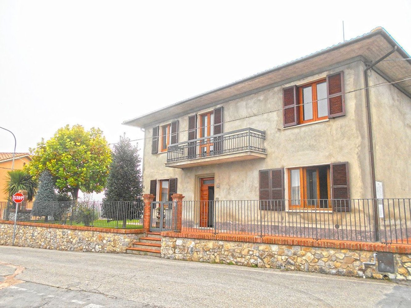 8 bedrooms House in Chiusi, Italy No. 319558