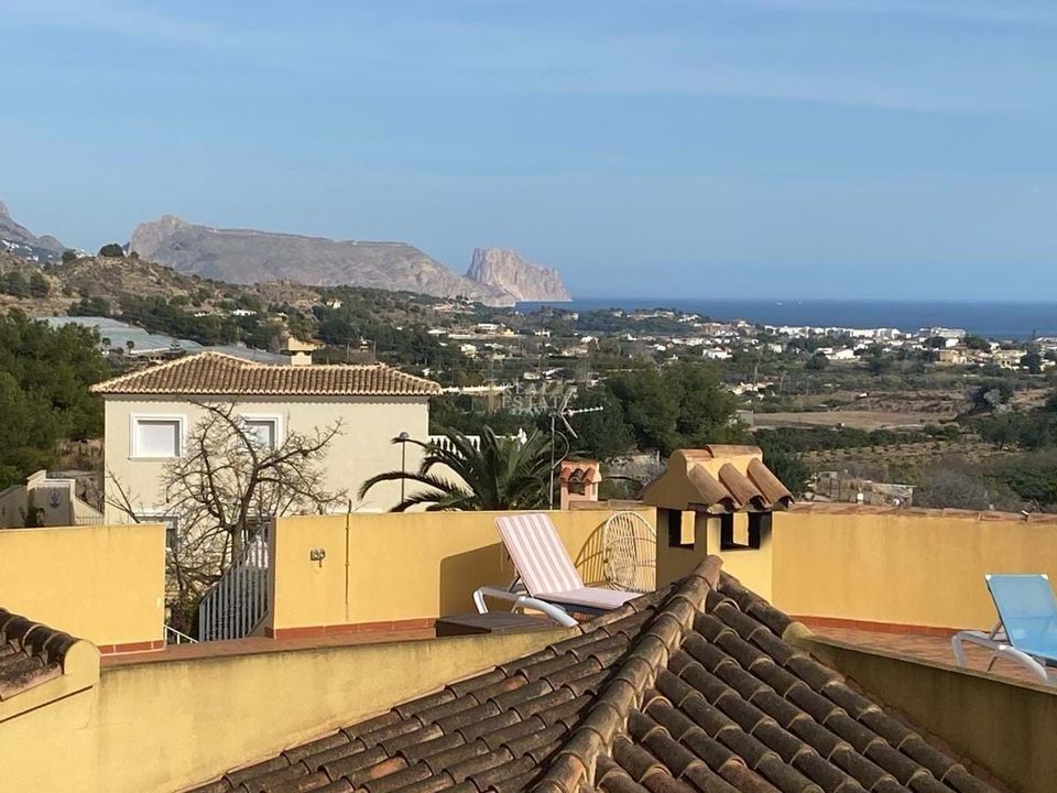 Villa de 4 dormitorios en La Nucia, Spain No. 282282