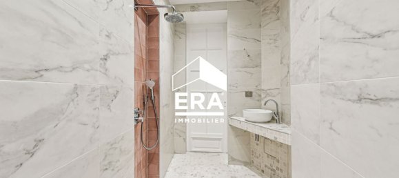 4 bedrooms Apartment in Paris, France No. 182908 13