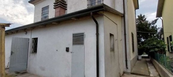 6 rooms House in Ravenna, Italy No. 100531 35