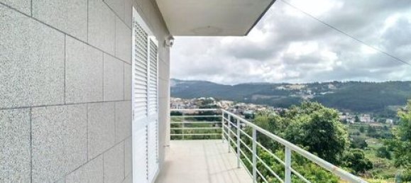 Таунхаус с 4 спальнями в Пенафиел, Португалия № 151732 4