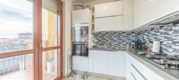 2 غرف نوم شقة في Guidonia Montecelio, Italy رقم 329429 8