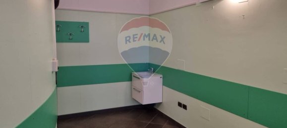 1 room Commercial property in Bergamo, Italy No. 295042 12