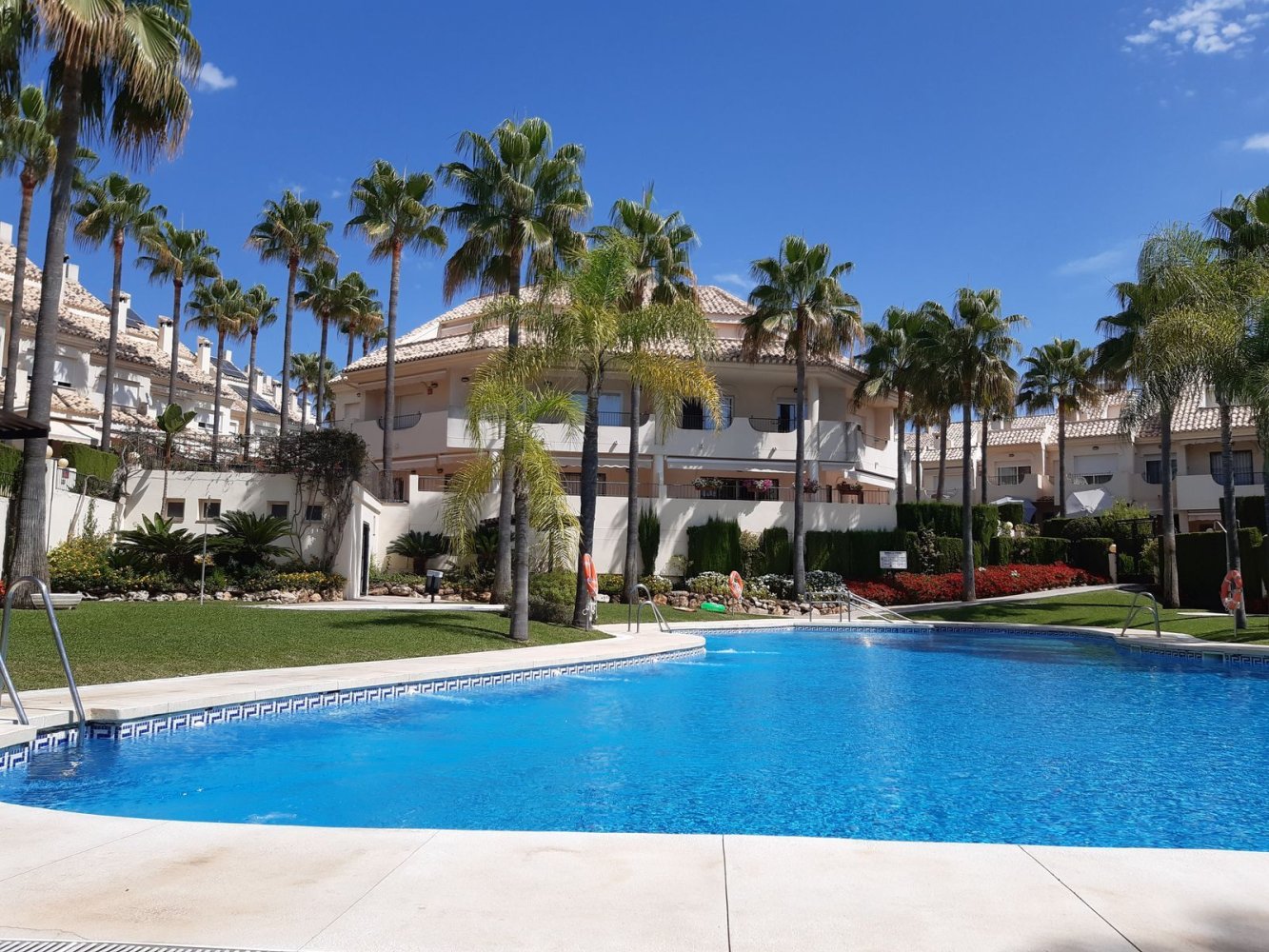 3 bedrooms Townhouse in Marbella, Spain No. 133533