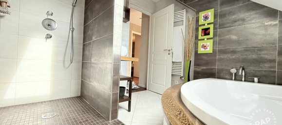 Дом с 6 спальнями в Руасси-ан-Бри, Франция № 356801 9