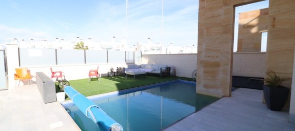 3 غرف نوم فيلا في Cabo Roig, Spain رقم 290592 18