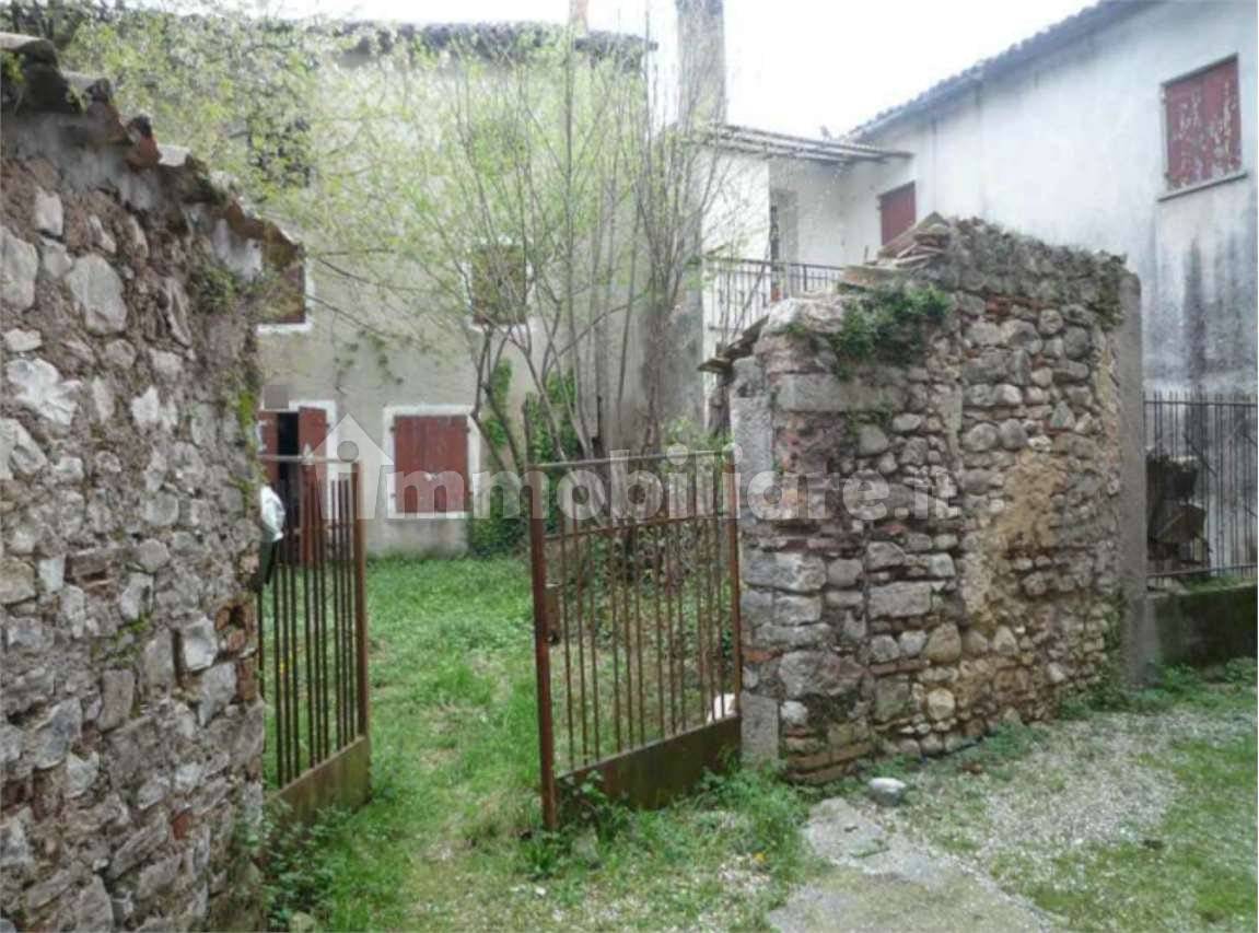 2 bedrooms House in Follina, Italy No. 270565