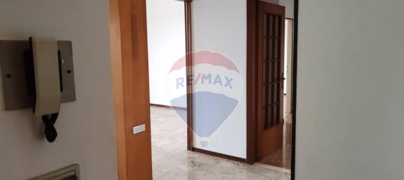 3غرفة شقة في Sesto Calende, Italy رقم 236038 9