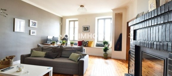Apartamento de 3 dormitorios en Billom, France No. 274786 4