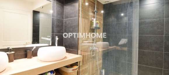 Apartamento de 3 dormitorios en Billom, France No. 274786 10