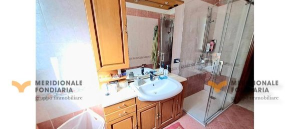 3 Schlafzimmer Villa in Lecce, Italy, Nr. 354059 13