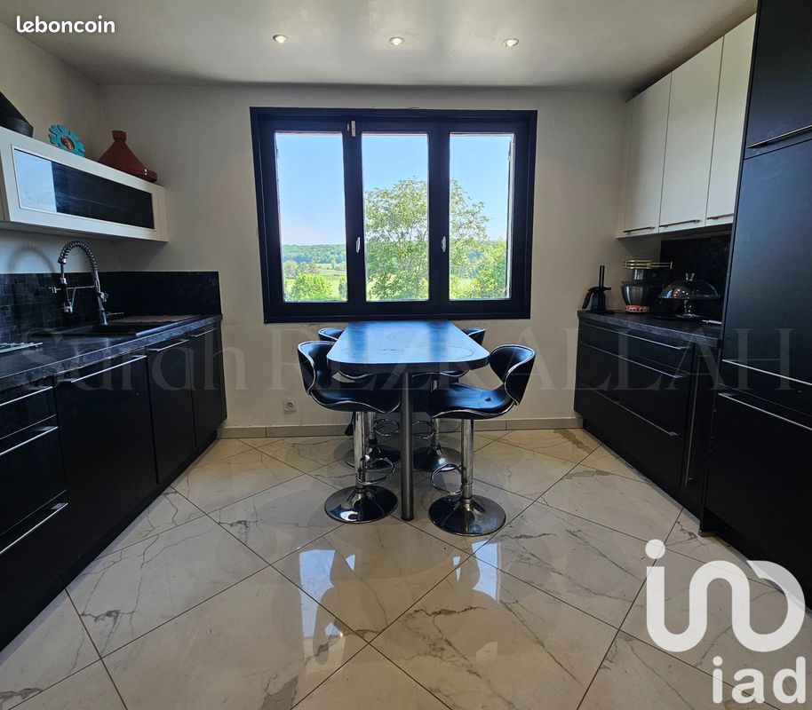 6 bedrooms House in Mortefontaine-en-Thelle, France No. 363060