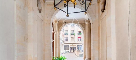 4 bedrooms Apartment in Paris, France No. 295983 10