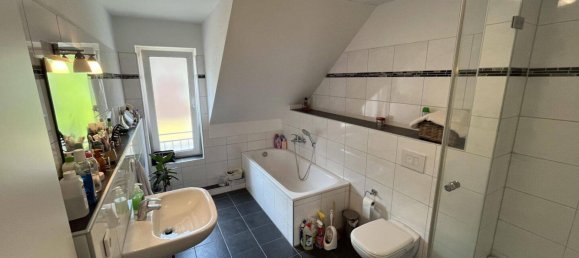 4 bedrooms Townhouse in Dusseldorf, Germany No. 122388 16