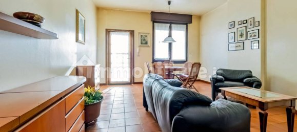 Villa de 2 dormitorios en Paderno Dugnano, Italy No. 327598 4