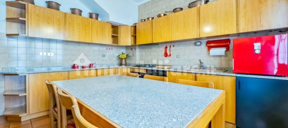 Villa de 2 dormitorios en Paderno Dugnano, Italy No. 327598 7