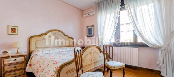 Villa de 2 dormitorios en Paderno Dugnano, Italy No. 327598 14