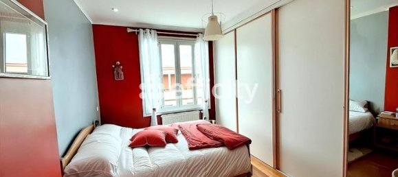 2 chambres Appartement à Villeurbanne, France No. 288343 4