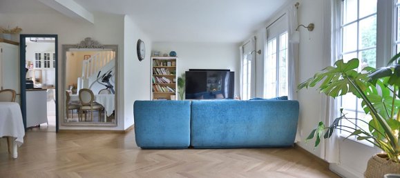 Casa de 4 dormitorios en Saint-Germain-de-la-Grange, France No. 163503 2