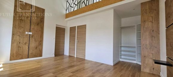 3 Schlafzimmer Haus in Colombes, France, Nr. 172954 8