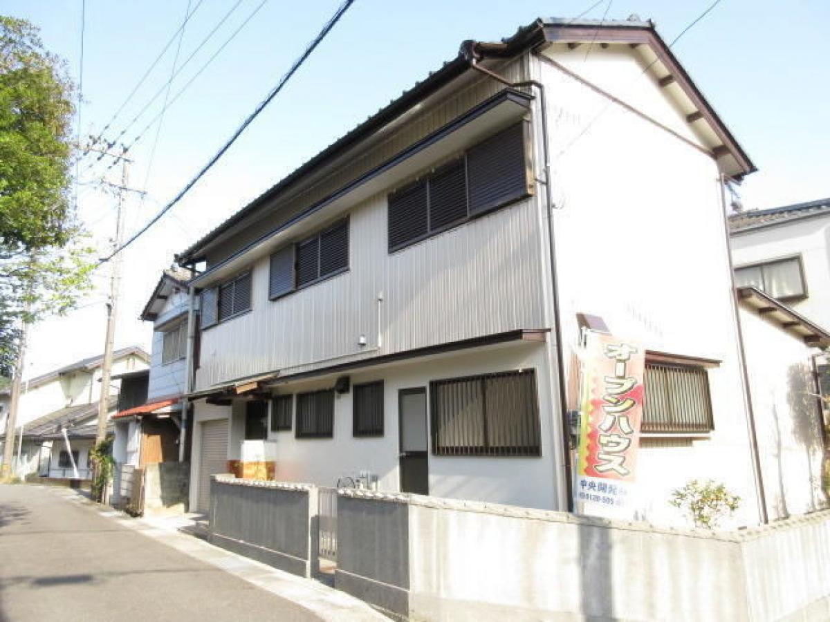 Casa de 5 dormitorios en Kochi, Japan No. 5651