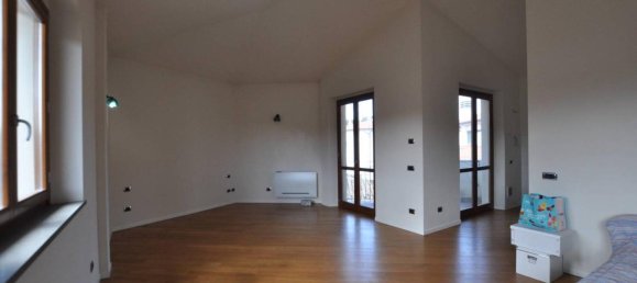 4 rooms Apartment in Florence, Italy No. 40338 16