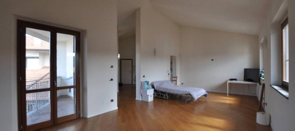 4 rooms Apartment in Florence, Italy No. 40338 18