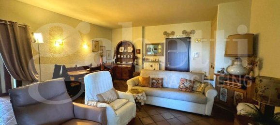 3-salle Appartement à Cremona, Italy No. 287405 8