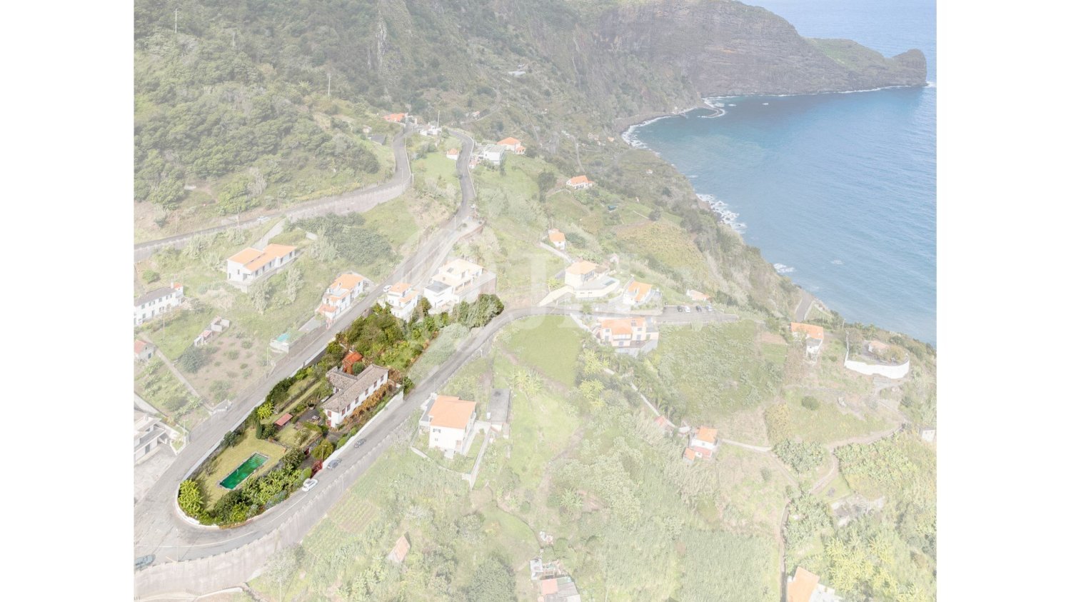 7 bedrooms Land in Santana, Portugal No. 123944