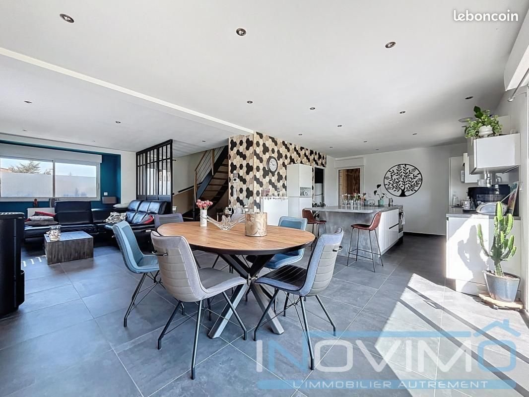 Вилла с 4 спальнями в Леффренкук, Франция № 279868