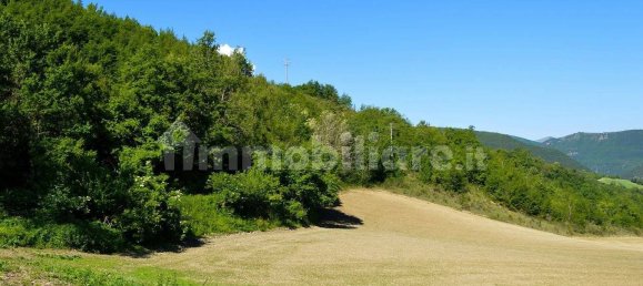  قطعة أرض في Pieve Torina, Italy 970000متر مربع رقم 127789 2