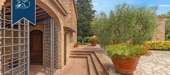 11 bedrooms House in Poggibonsi, Italy No. 232205 15