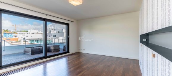 4 bedrooms Penthouse in Cascais, Portugal No. 96373 28