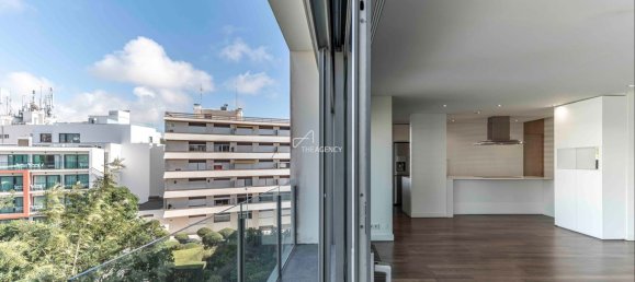 4 bedrooms Penthouse in Cascais, Portugal No. 96373 10