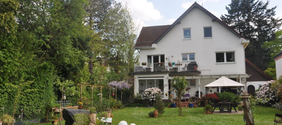 8-salle Villa à Dusseldorf, Germany No. 259153 3