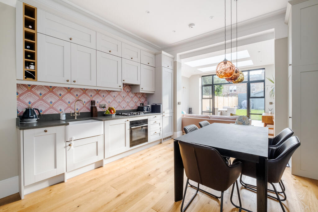 1 bedroom Apartment in London, United Kingdom No. 14218