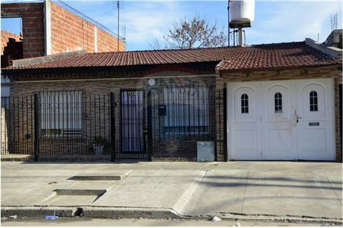 3 bedrooms House in Bermudez, Argentina No. 58082