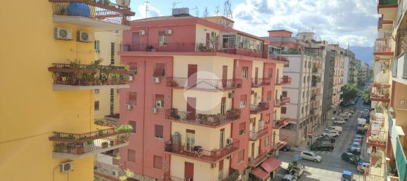 3 bedrooms Apartment in Palermo, Italy No. 51396 21