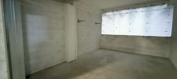22m² Garage in Terni, Italy No. 215918 11
