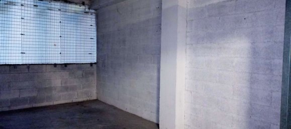 22m² Garage in Terni, Italy No. 215918 9