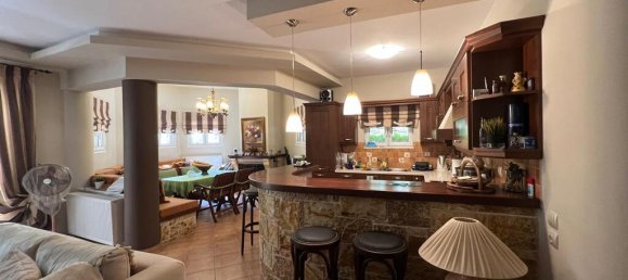 Коммерческая недвижимость с 3 спальнями в Ксилокастрон, Ксилокастрон-Эвростина, Коринфия, Пелопоннес, Пелопоннес, Западная Греция и Ионические острова, Греция № 6251 11
